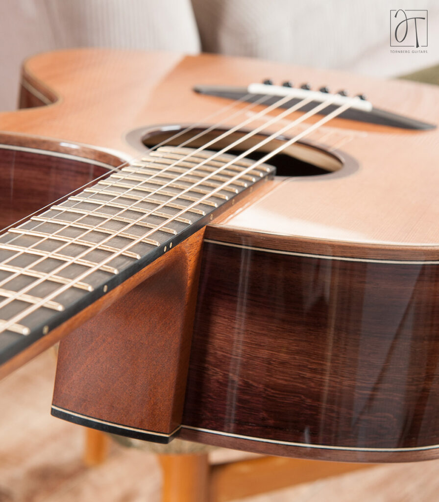 Jescar Evogold frets copper side dots